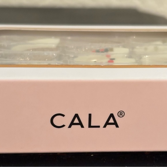 CALA Glam Couture Holiday Nails Durable Flexible Comfortable Flirty Fun Dressy - Picture 4 of 4